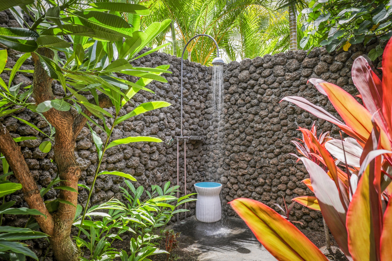 Kailua Kona Vacation Rentals, 4BD Hainoa Estate (122) at Four Seasons Resort at Hualalai - Outdoor shower garden off Guest Room 3.