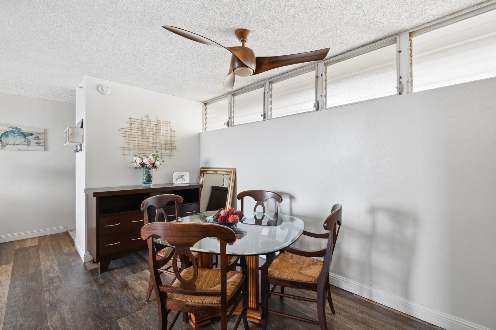 Lahaina Vacation Rentals, Royal Kahana 308 - Dine in style at Royal Kahana 308’s elegant glass-top table, perfect for island-inspired meals.