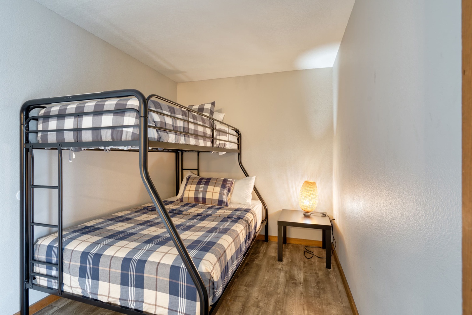 Government Camp Vacation Rentals, Mt Hood Views Condo #304 - Additional sleeping area with bunk beds