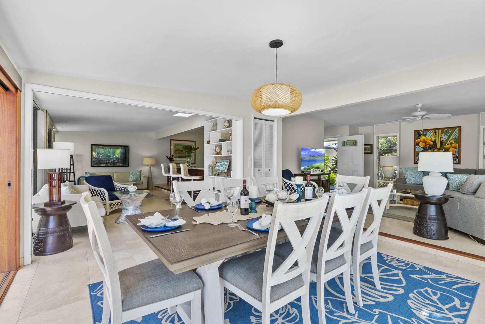 Kailua Vacation Rentals, Hale Aloha - Elegant dining setup ready to host eight, for memorable meals and conversations.