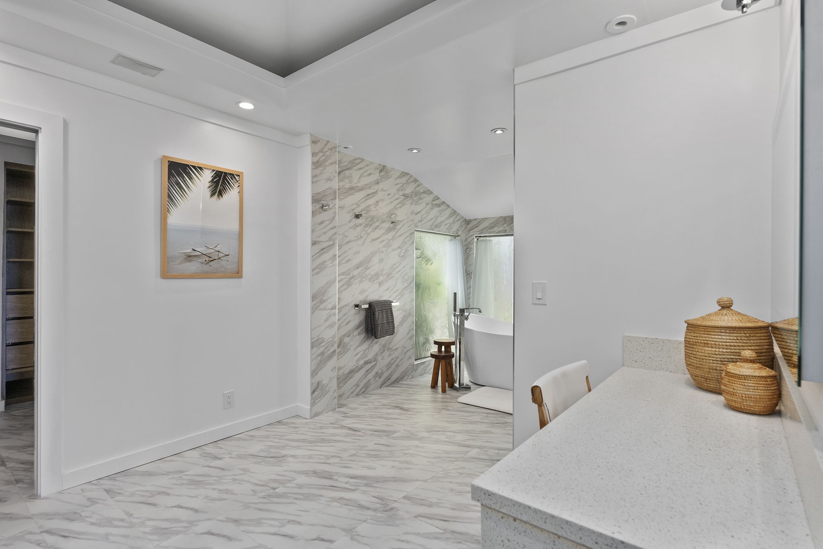 Honolulu Vacation Rentals, The Lagoon House 3BR - Spacious bathroom creating a serene retreat.