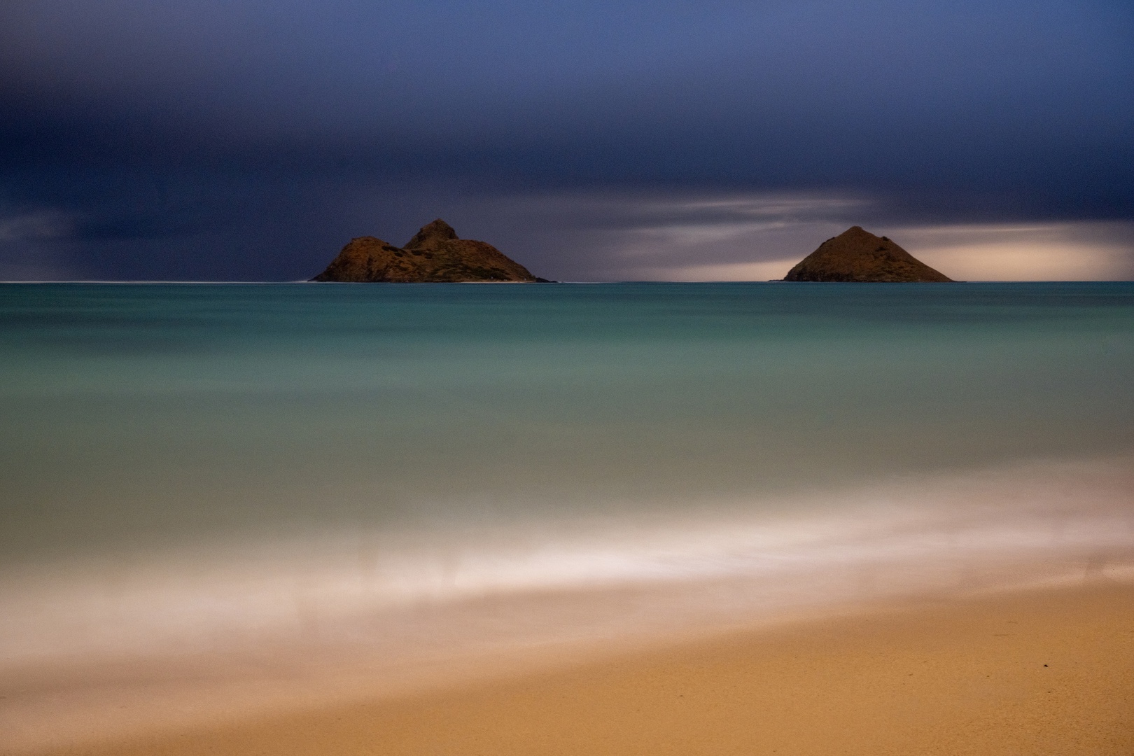 Kailua Vacation Rentals, Lanikai Ola Nani - The magic of Lanikai beach at night.