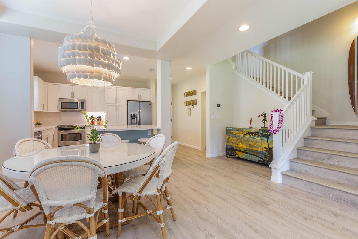 Princeville Vacation Rentals, Leilani Villa - Dining area for your group