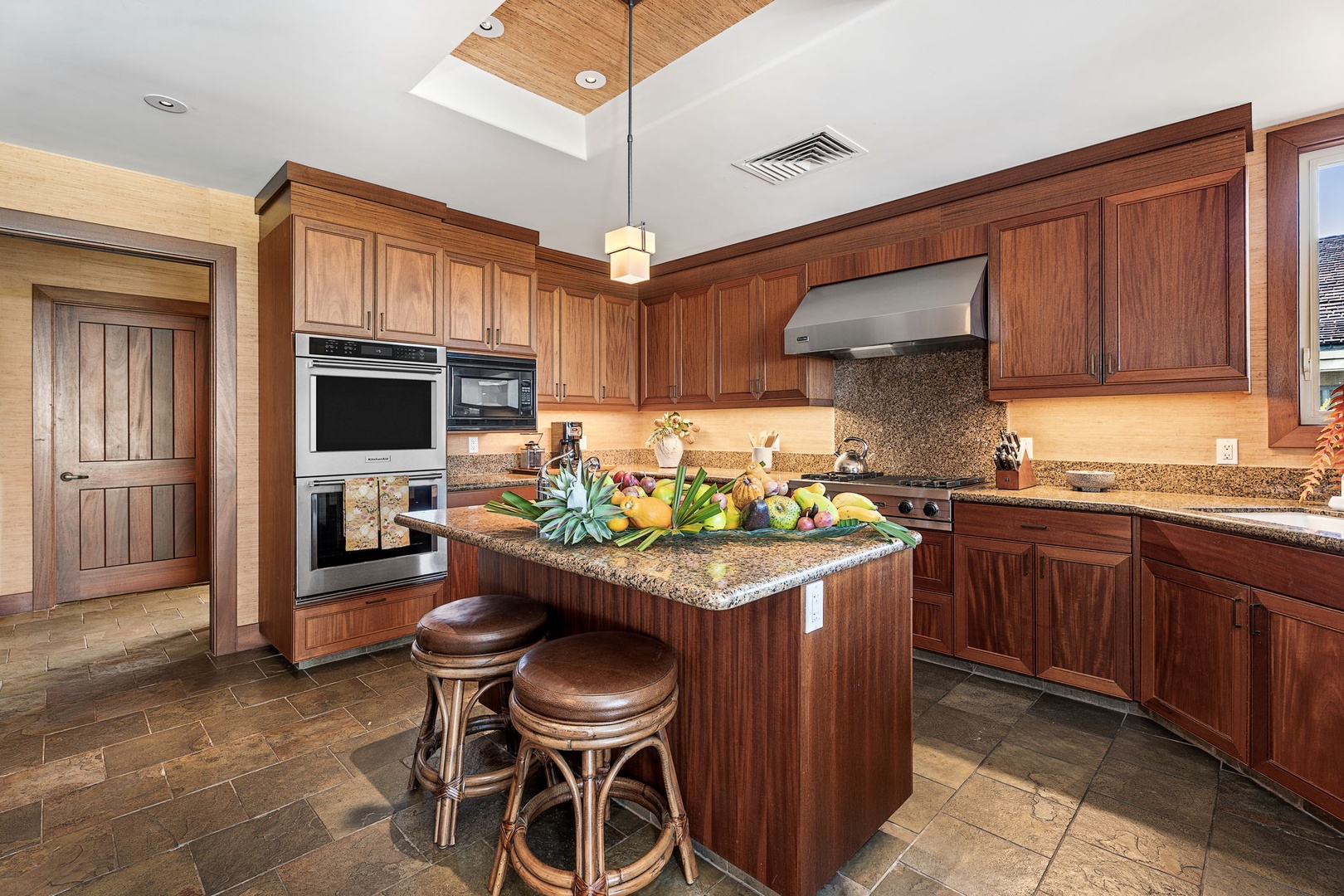 Kailua Kona Vacation Rentals, 3BD Pakui Street Estate (149) at Hualalai Resort - Prep a group dinner across the granite island, room to spare.