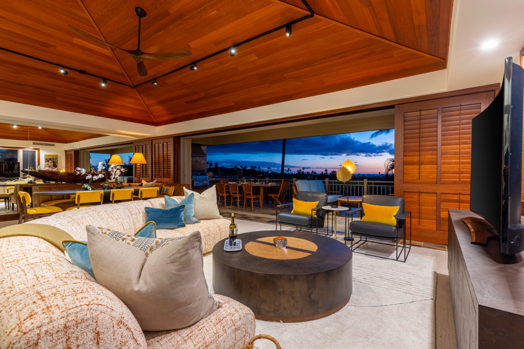 Kailua Kona Vacation Rentals, 3BD Ke Alaula Villa (217C) at Hualalai Resort - Modern open concept great room w/floor to ceiling pocket doors to upper deck.