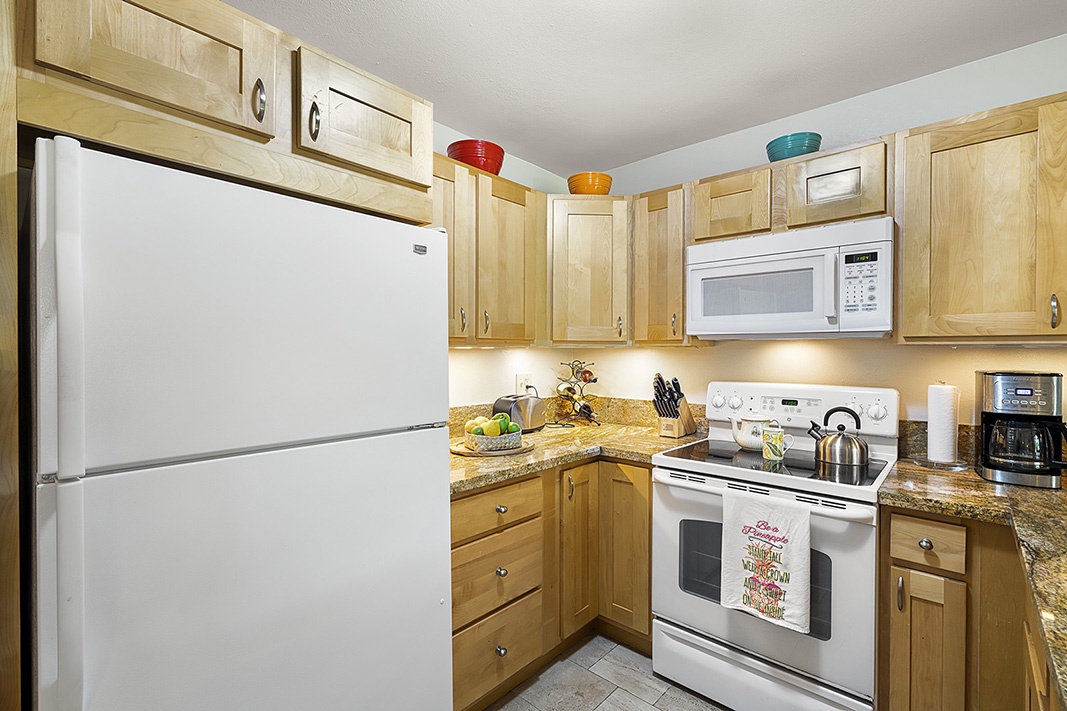 Waikoloa Vacation Rentals, Waikoloa Villas F-100 - Updated appliances and all the utensils you could need