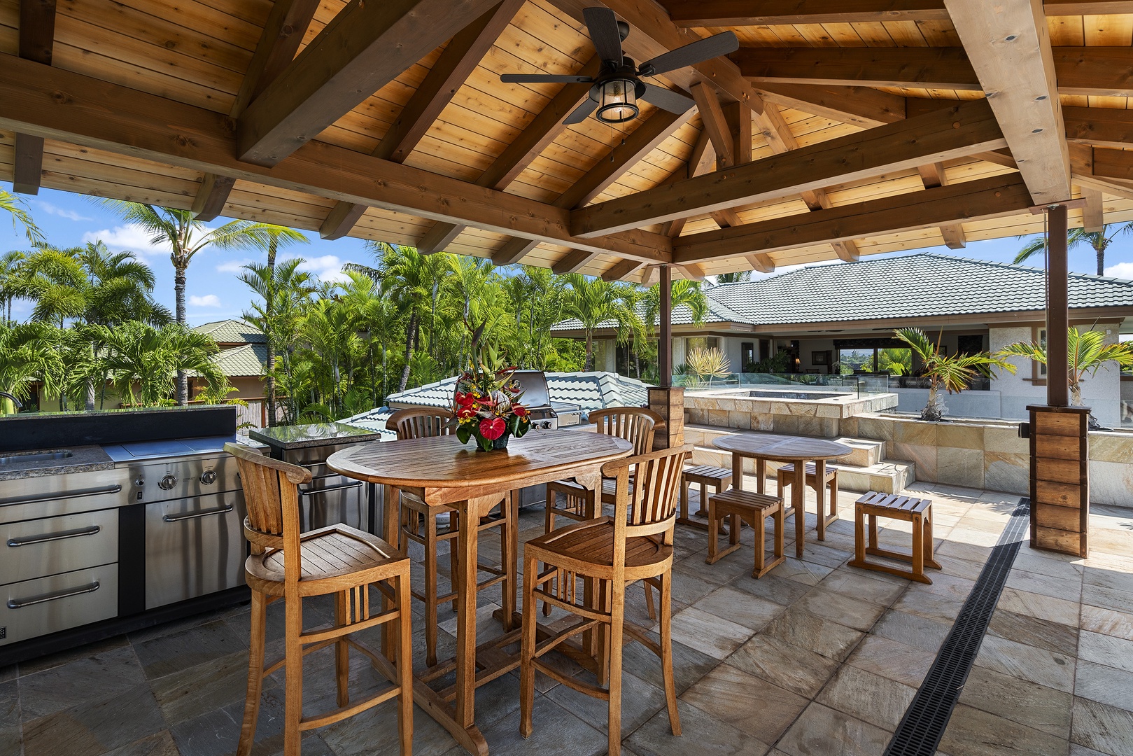 Kamuela Vacation Rentals, Champion Ridge #35 - Spacious covered outdoor seating area