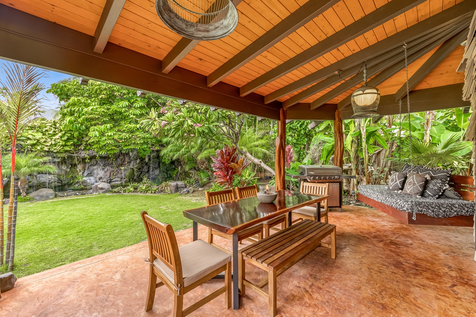 Waimanalo Vacation Rentals, Hawaii Hobbit House - Covered lanai has outdoor table and seating for 6 with two chairs to be added for 8