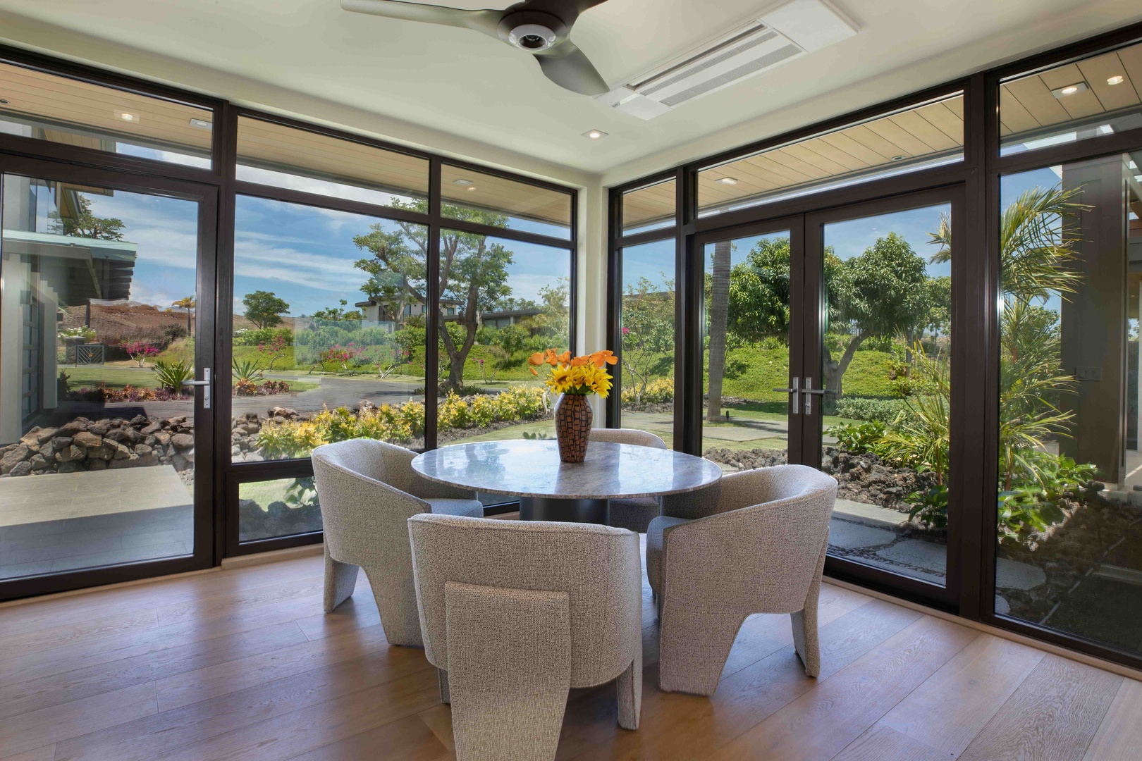 Kamuela Vacation Rentals, Hapuna Estates #8 - This extra seating area to dine, work, play games is a wonderful space to enjoy