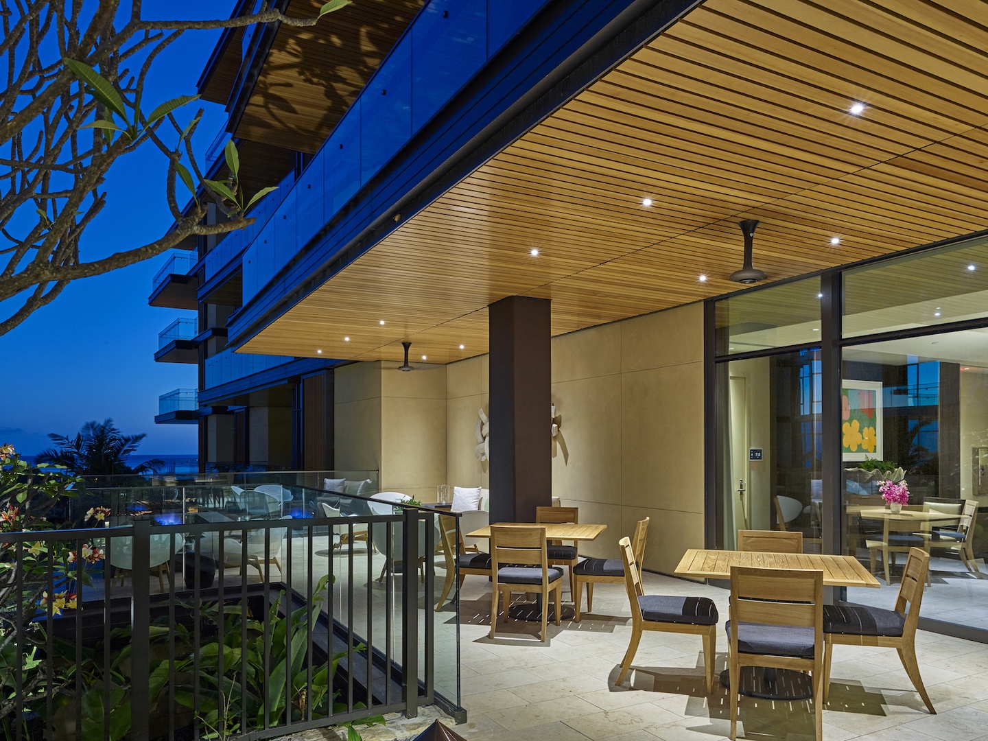Honolulu Vacation Rentals, Park Lane Sky Resort - Catering kitchen, private dining, indoor/outdoor lounge, and wet bar