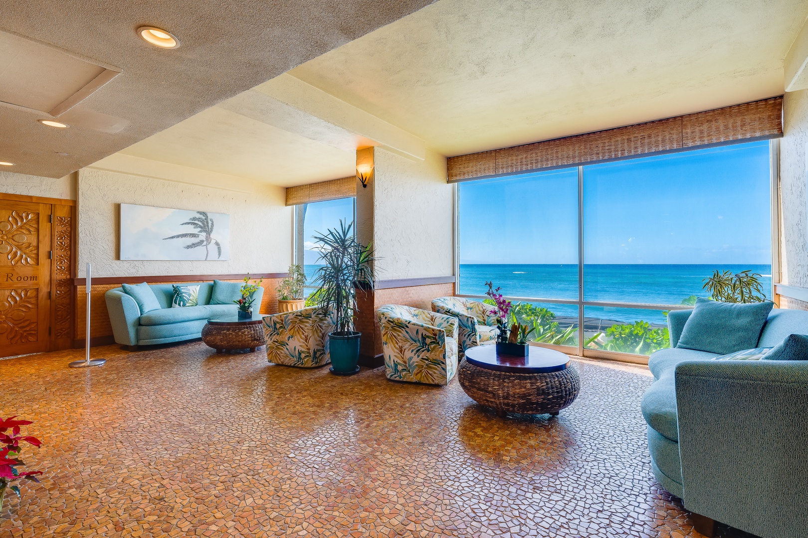 Lahaina Vacation Rentals, Royal Kahana 213 - Relax in the shared lounge space at Royal Kahana 213, perfect for reading or gathering.