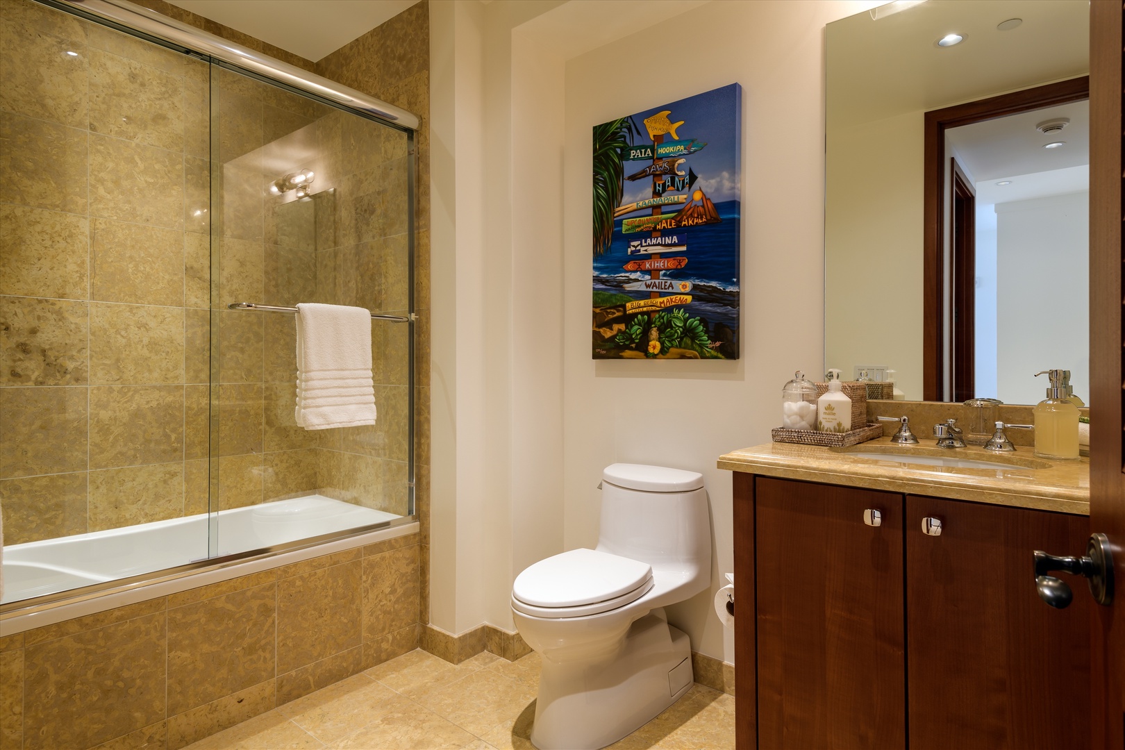 Wailea Vacation Rentals, Blue Ocean Suite H401 at Wailea Beach Villas* - 3rd Bedroom Bathroom
