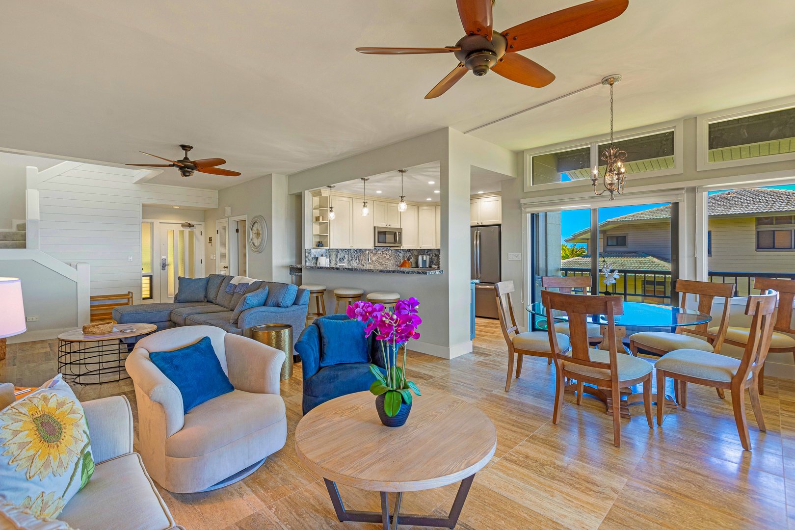 Lahaina Vacation Rentals, Kapalua Ridge 1622 - The open-concept living and dining area offers a perfect blend of comfort and elegance, ideal for entertaining guests