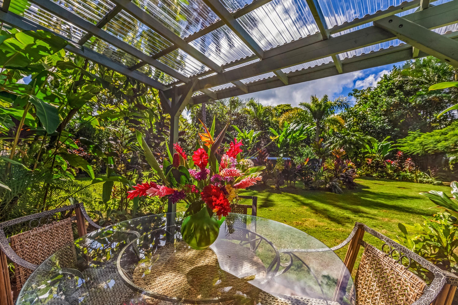 Princeville Vacation Rentals, Hale Anu Keanu - Downstairs primary lanai