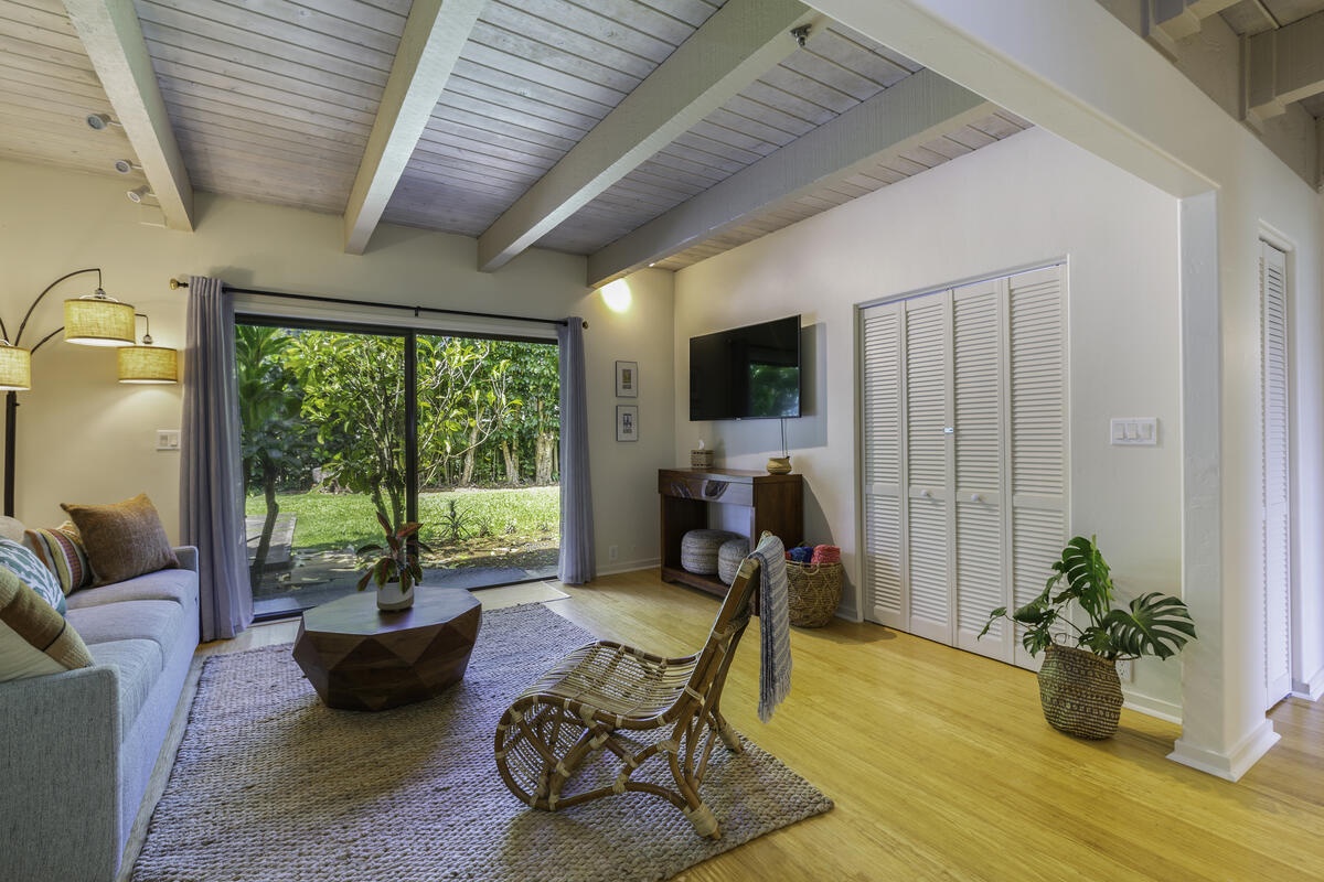 Princeville Vacation Rentals, Hale Kalani - Sink into the cozy new couch and catch up on your favorite shows on the flat-screen TV, or use the space for quiet reflection after a day of island adventures.