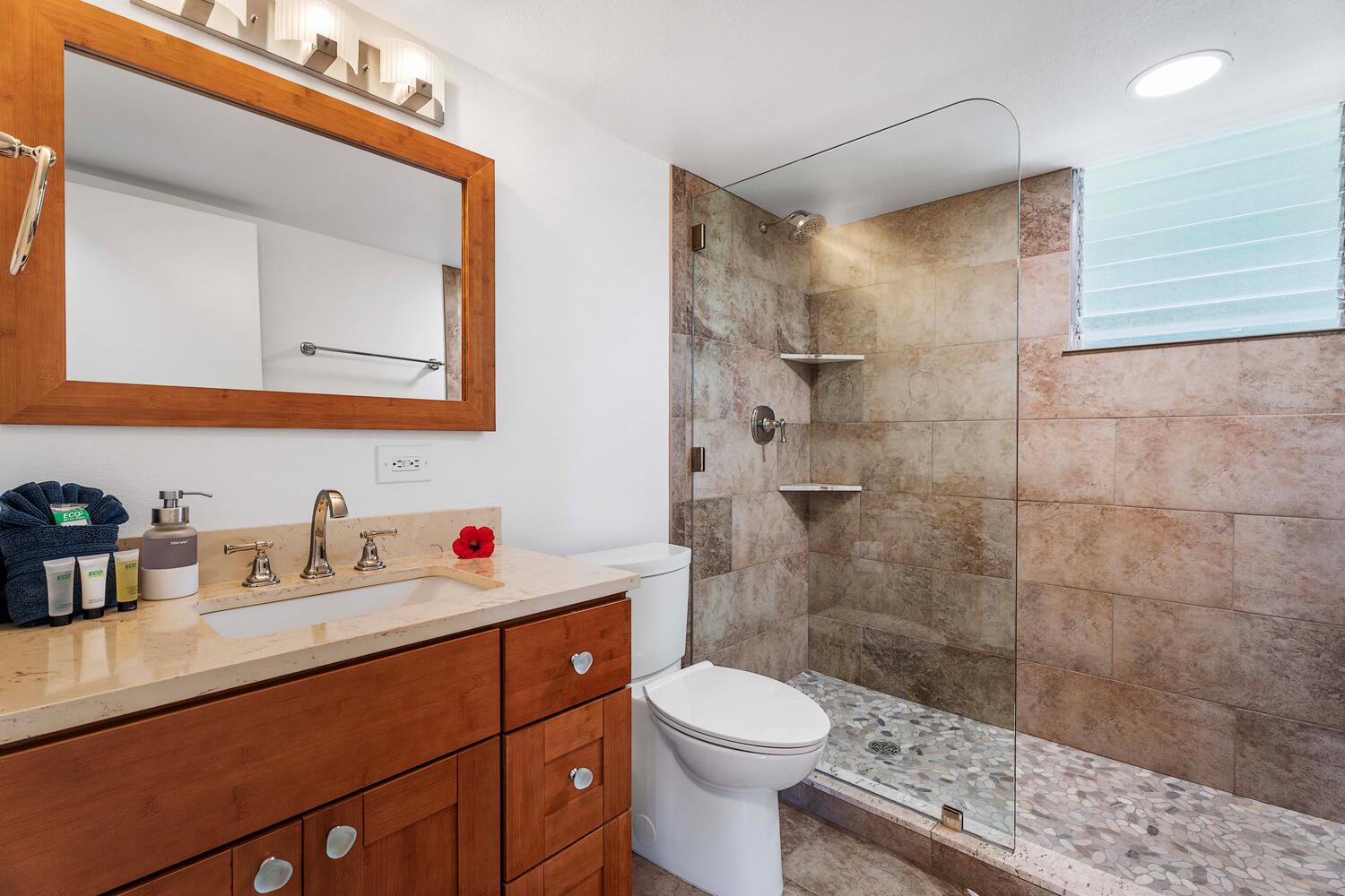 Kailua Kona Vacation Rentals, Keauhou Akahi 302 - Guest bathroom right across the hall from the bedroom.