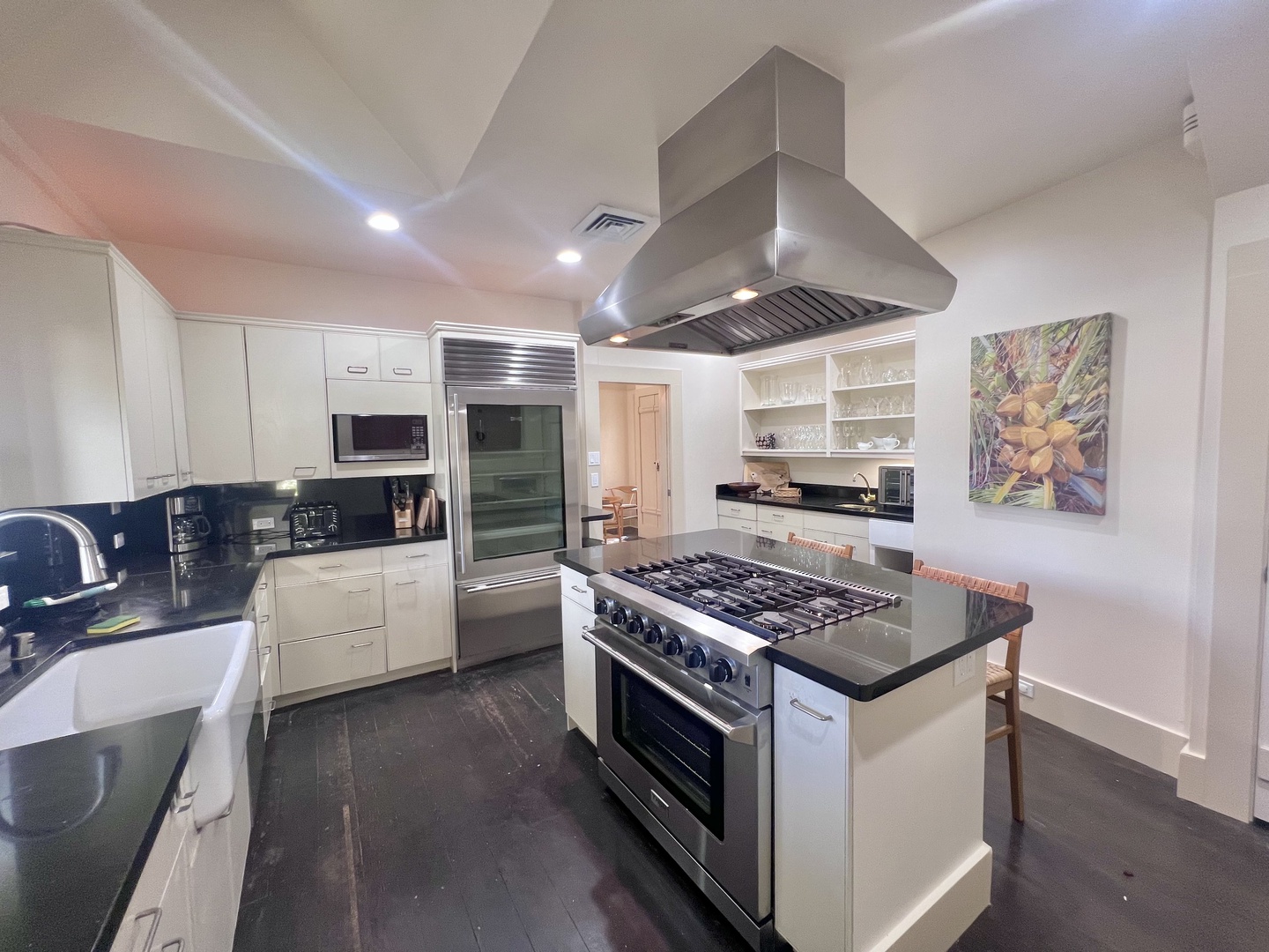 Honolulu Vacation Rentals, Kahala Palms - Fully equipped gourmet kitchen with professional-grade stovetop and spacious design for cooking enthusiasts