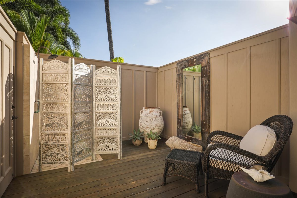 Kailua Kona Vacation Rentals, 3BD Ka'ulu Villa (129B) at Hualalai Resort - Relax in the outdoor nook, perfect for a quiet retreat or enjoying a morning coffee.