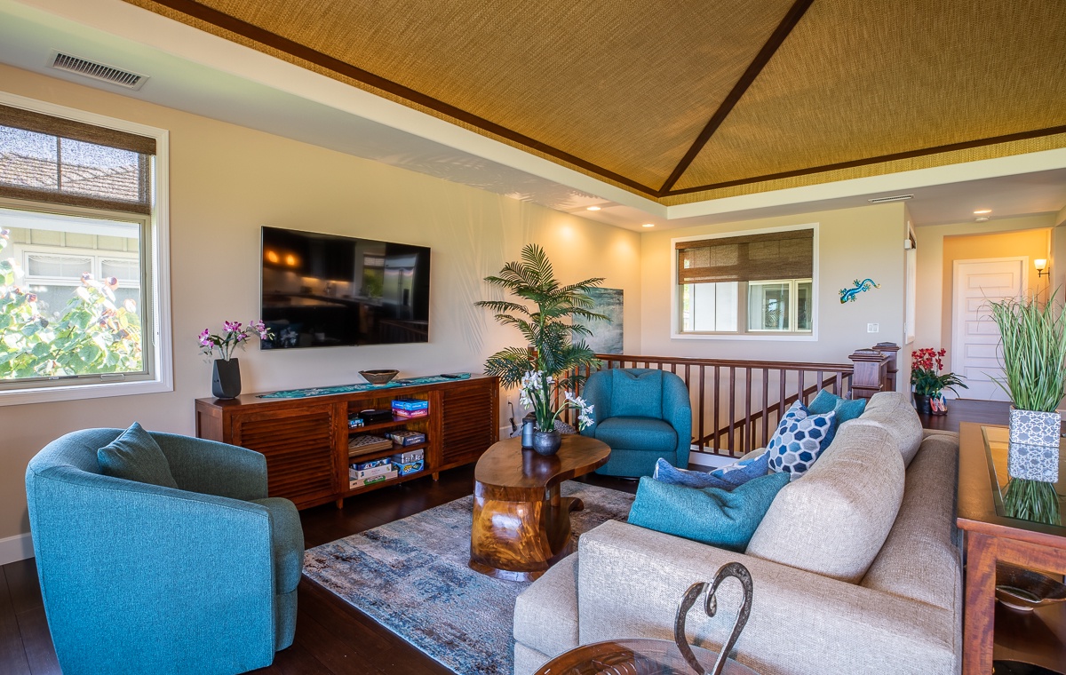 Kamuela Vacation Rentals, Mauna Lani KaMilo #311 - Spacious living room