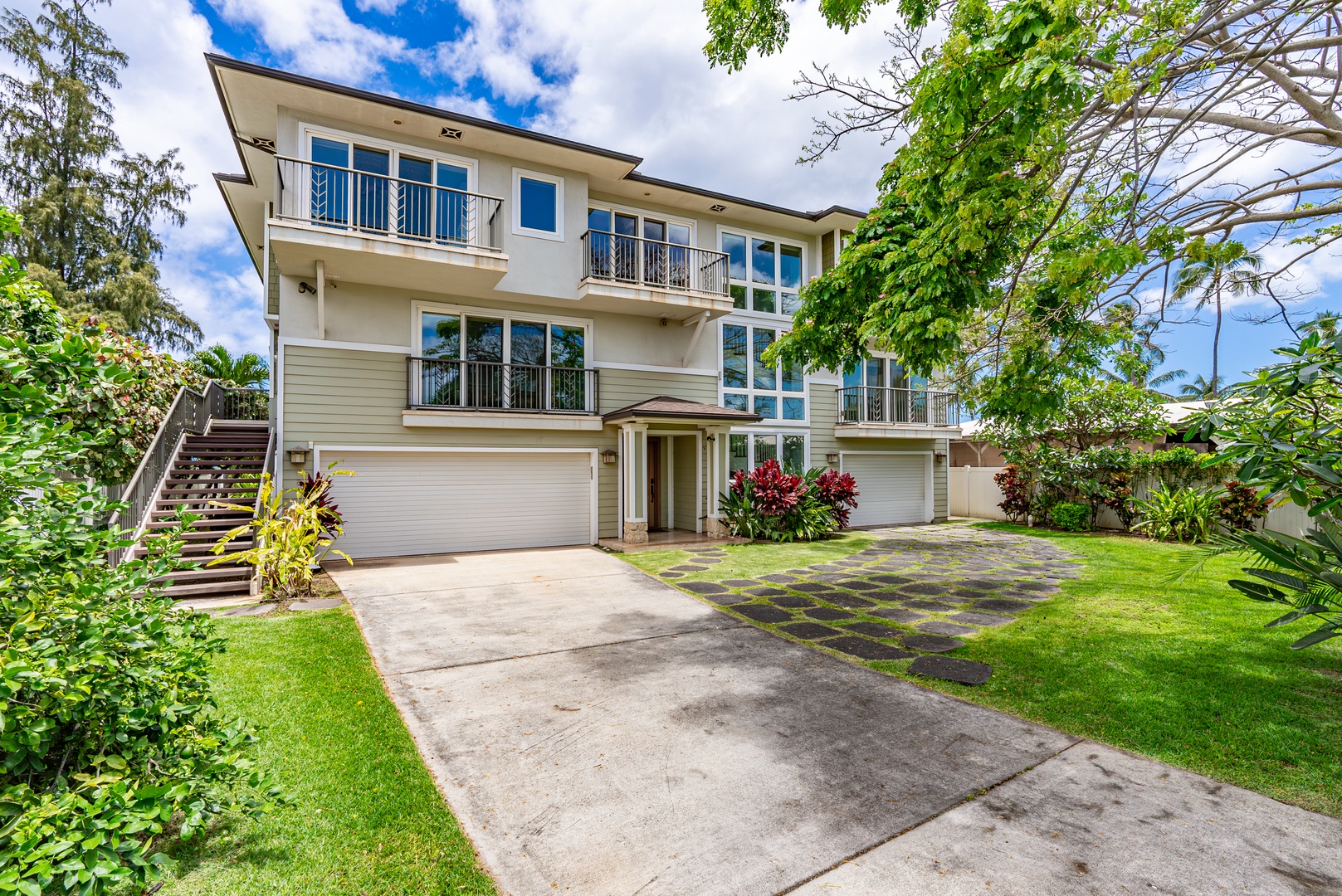 Waialua Beachfront Estate