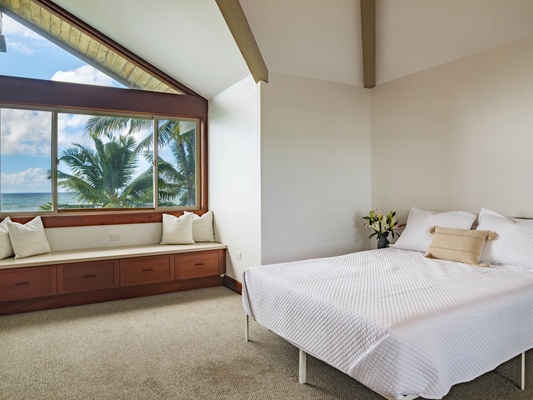 Waianae Vacation Rentals, Konishiki Beachhouse - 4BD - 3rd Guest suite with a nice window seat, a nice spot to read a book or a drink at night.  