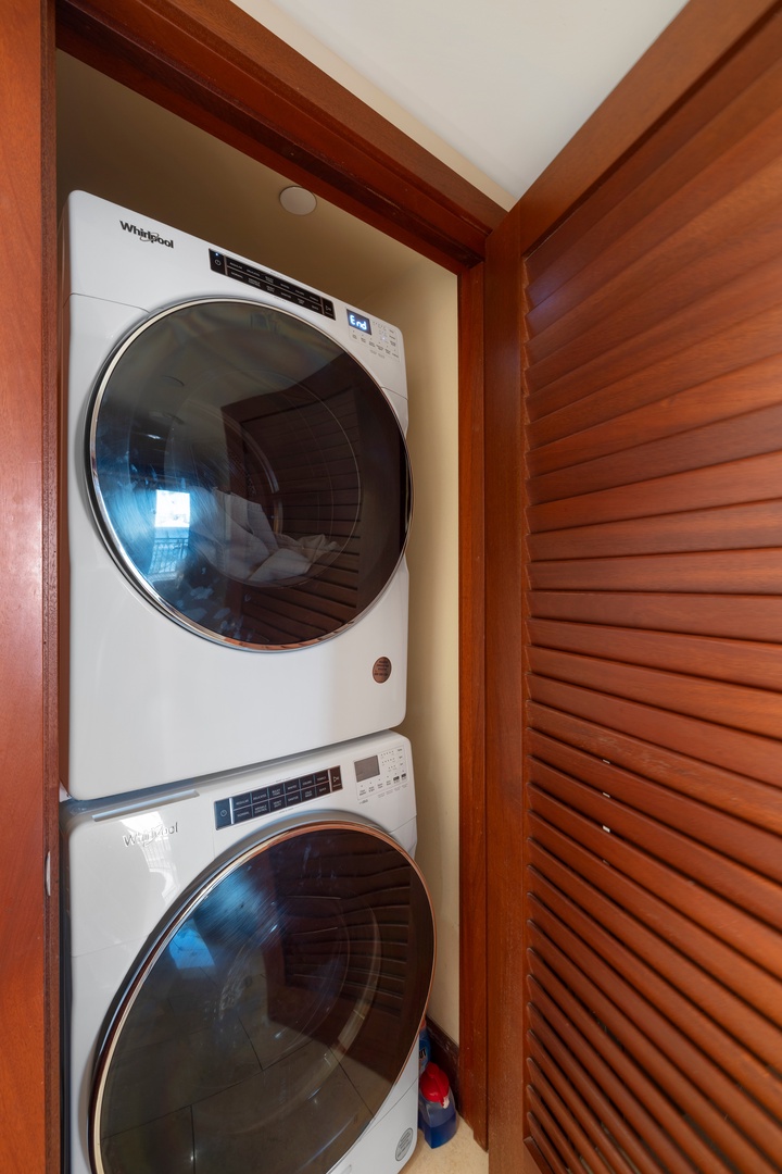 Kapolei Vacation Rentals, Ko Olina Beach Villas B210 - Full-size washer and dryer for guest use.