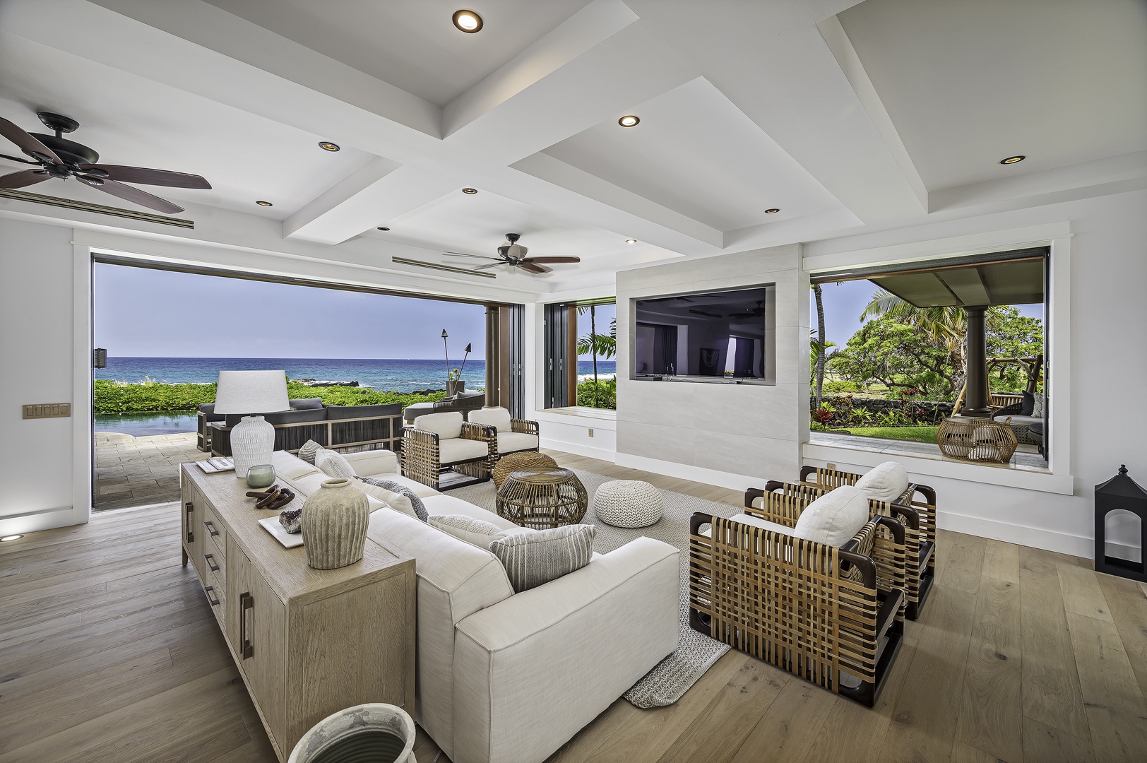 Kailua Kona Vacation Rentals, Alohi Kai Estate** - Alohi Kai Estate (Shining Sea) was artisan designed to offer you 180 degrees of ocean front shoreline, while relaxing in 7,000+ square feet of elegant living space