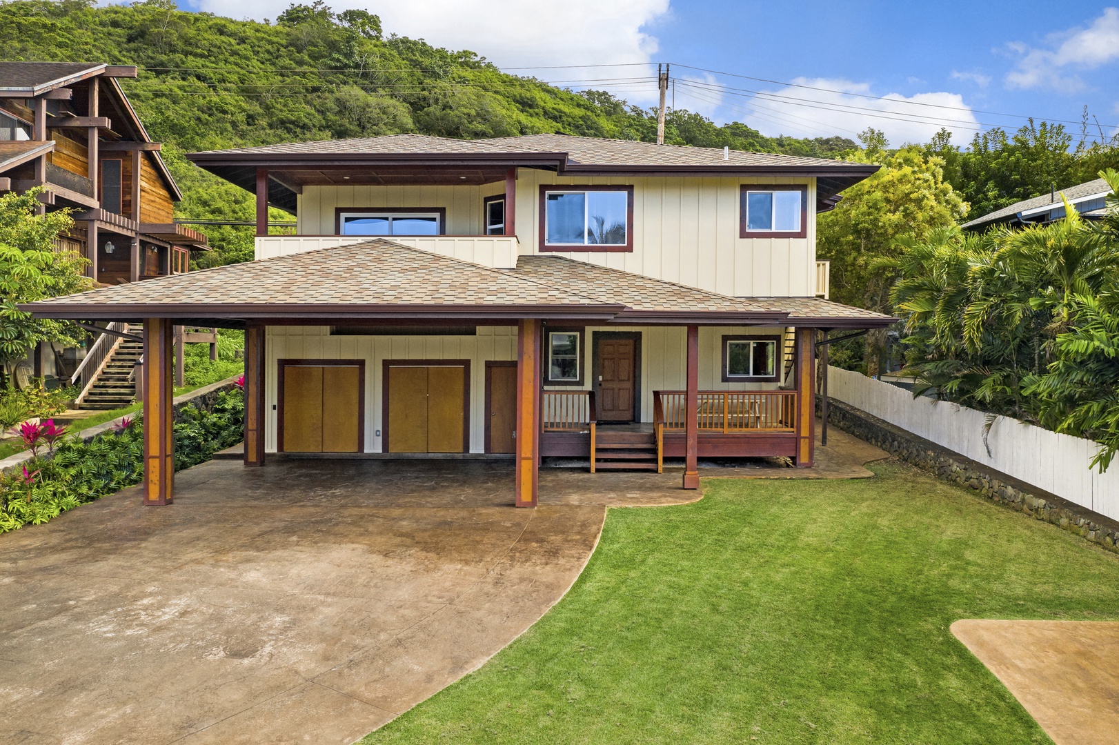 Haleiwa Vacation Rentals, Waimea Dream - A front view of the home.