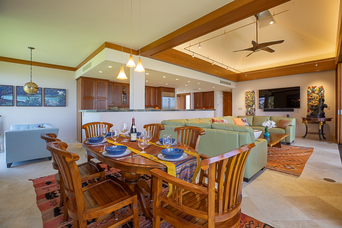 Kamuela Vacation Rentals, Mauna Lani Terrace A303 - Dining Room Seating