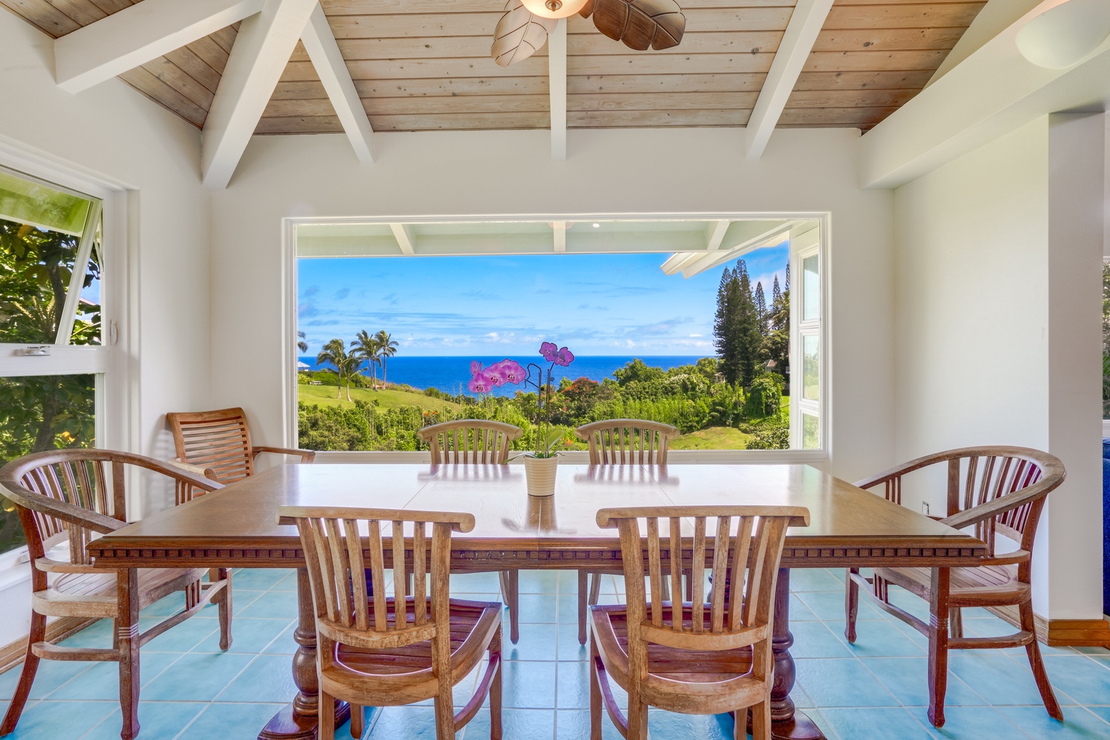 Princeville Vacation Rentals, Wai Lani - Dining transcends the ordinary here, where panoramic views add a touch of magic to every meal.
