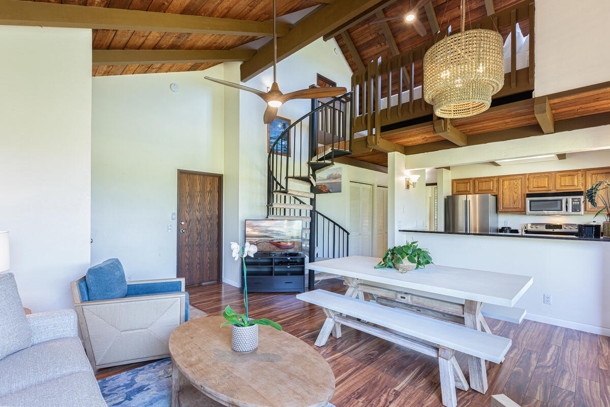 Princeville Vacation Rentals, Hale Ohana Ho'omaka - Dining and living flow seamlessly. Designed with island charm and vaulted ceilings.