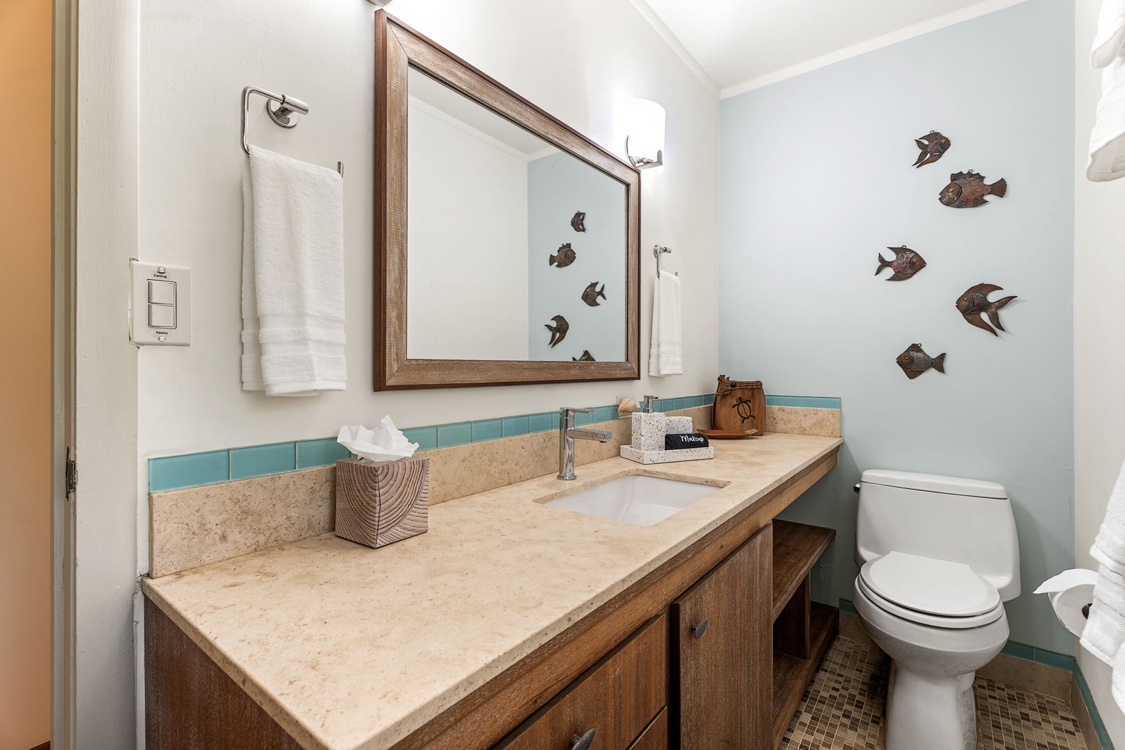 Kamuela Vacation Rentals, Island Time Retreat - A large mirror and spacious vanity area make it easy to get ready for the day.
