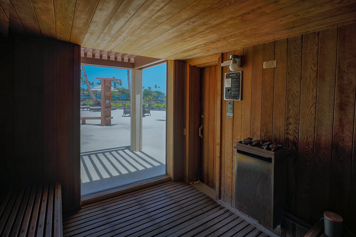 Kamuela Vacation Rentals, Mauna Lani Terrace A303 - Sauna