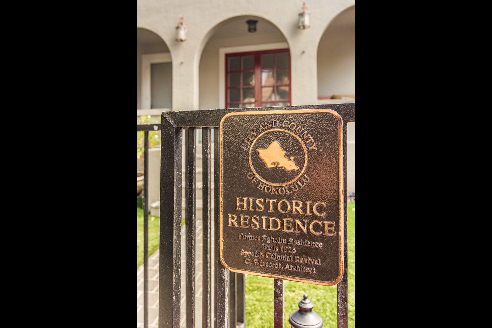 Honolulu Vacation Rentals, Hale Mahie - Built in 1926, this beautiful modernized home still holds its historic charm, offering you the best of both worlds.