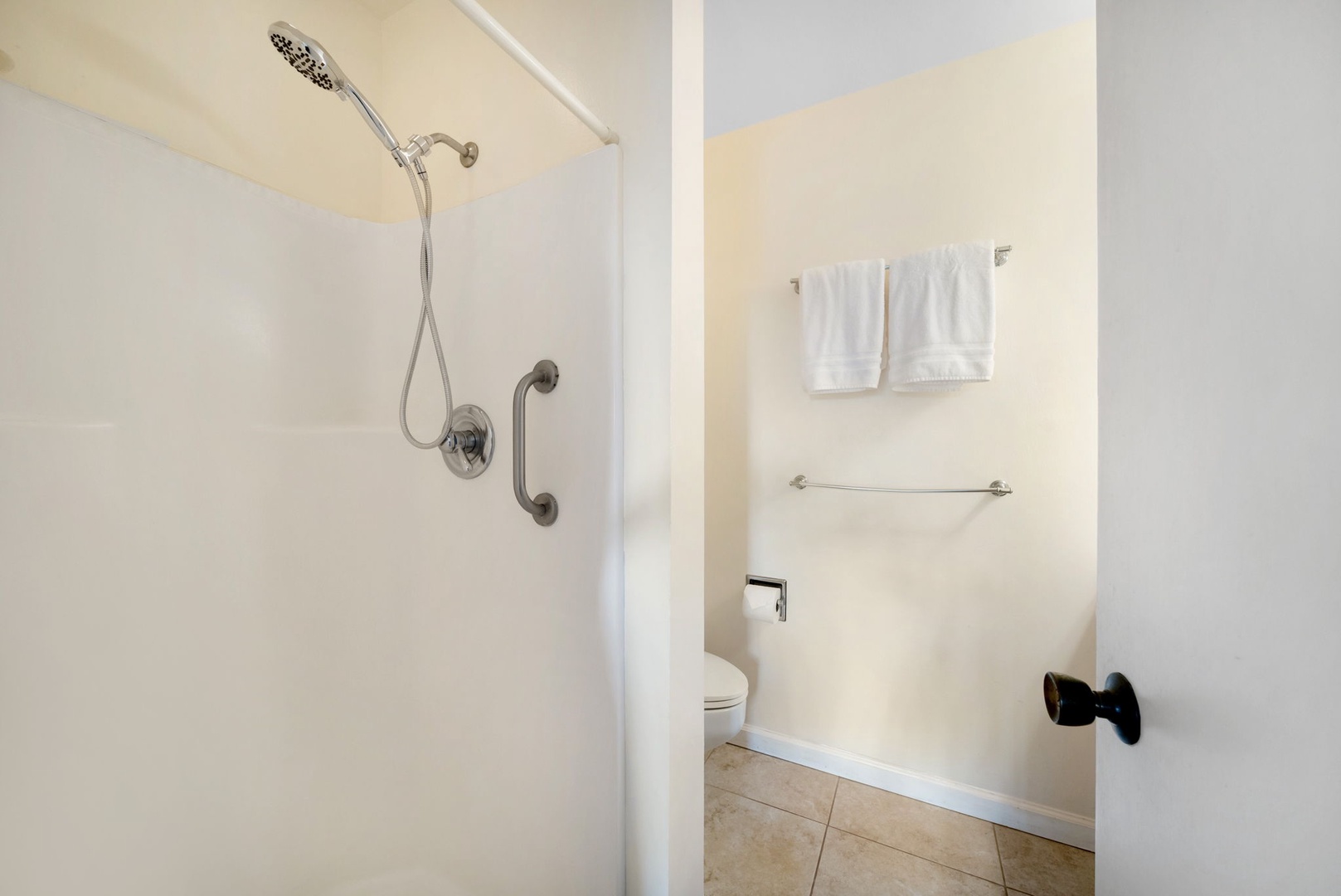 Kahuku Vacation Rentals, Kuilima Estates East #164 - Main Bathroom with Shower