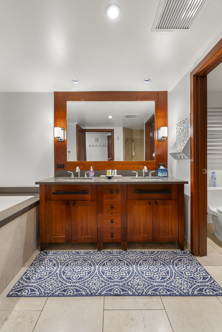Kapolei Vacation Rentals, Ko Olina Beach Villas O211 - Two people get ready at once here, the vanity wide and the mirror wider.