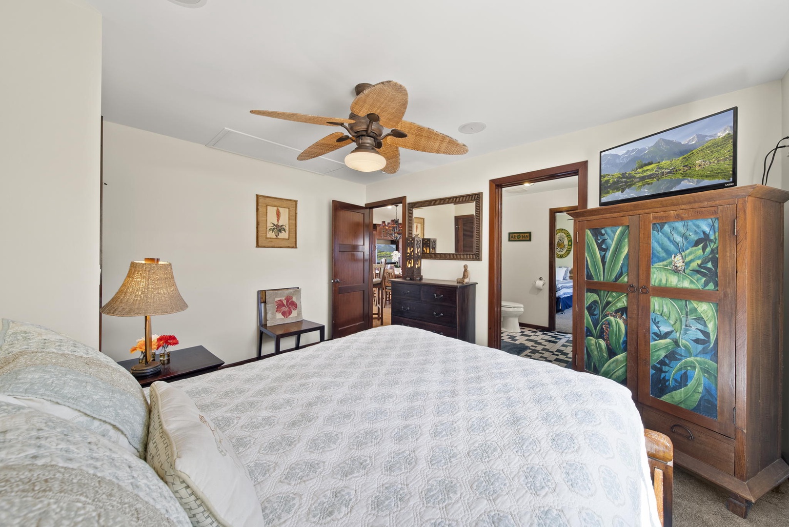 Waialua Vacation Rentals, Hale Oka Nunu - Equipped with Split AC and a ceiling fan