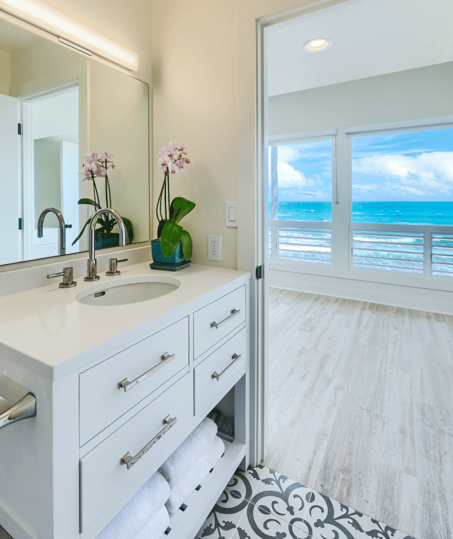 Hanalei Vacation Rentals, Haena Beach House TVNC#1258 - Ocean views from your bathroom!