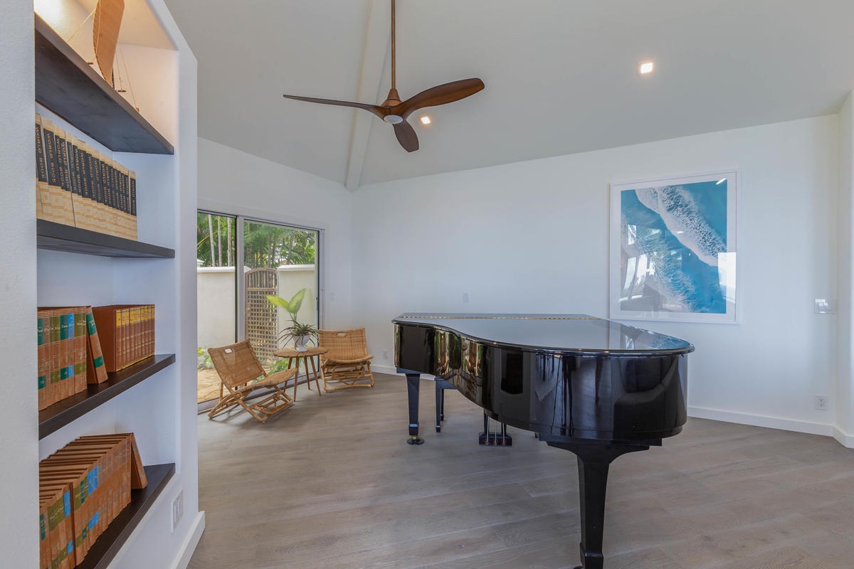Princeville Vacation Rentals, Honu Awa - Grand piano available for guests