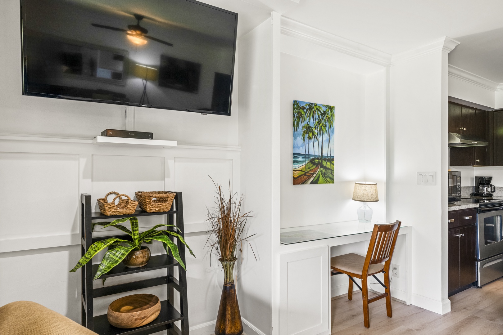 Kihei Vacation Rentals, Koa Resort 1B - A dedicated workspace when work travels with you or just a quiet corner off the kitchen for researching your next island adventure.
