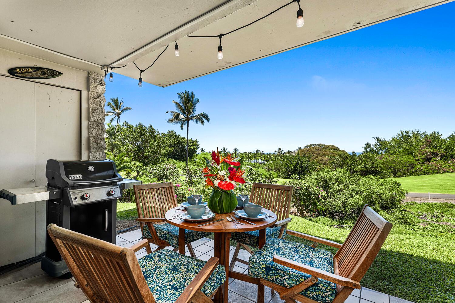 Kailua Kona Vacation Rentals, Keauhou Akahi 302 - Enjoy outdoor dining with a view in the lanai with table for four.