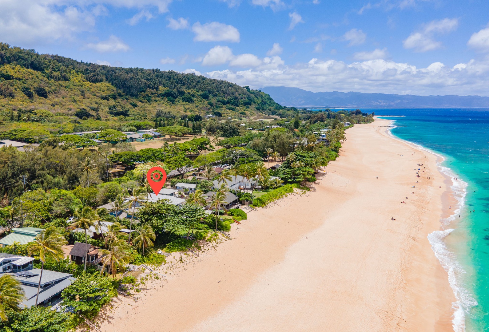 Haleiwa Vacation Rentals, Hale Nalu (Lower Level) - Imagine having this beach as your backyard