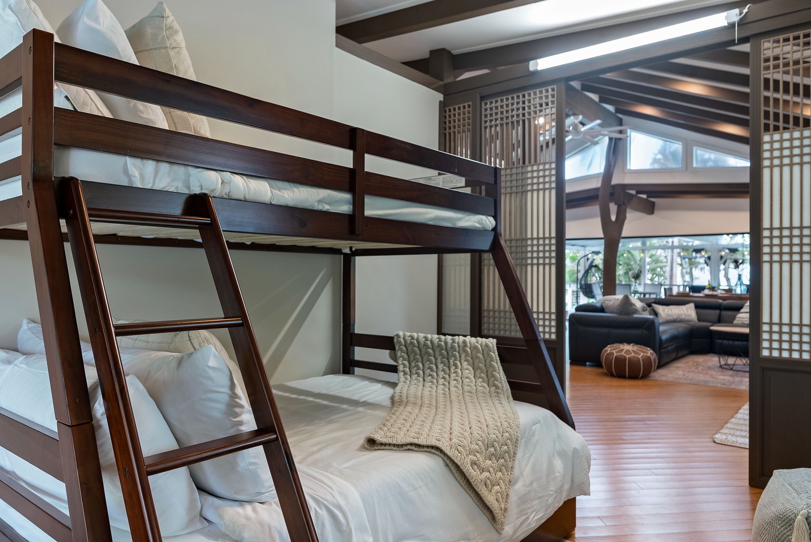 Kaaawa Vacation Rentals, Kualoa Ohia - Second guest bedroom located upstairs