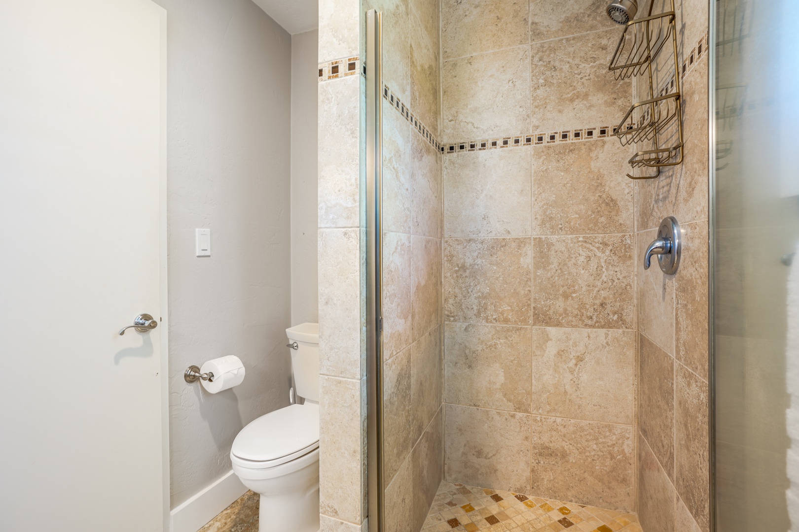 Princeville Vacation Rentals, Alii Kai 7201 - With a walk in semi-enclosed shower.