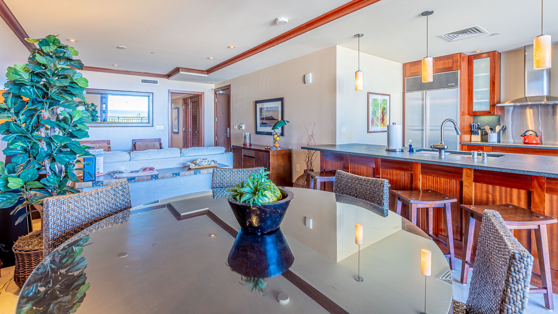 Kapolei Vacation Rentals, Ko Olina Beach Villas O704 - A seamless living space makes it easy for lively conversation.