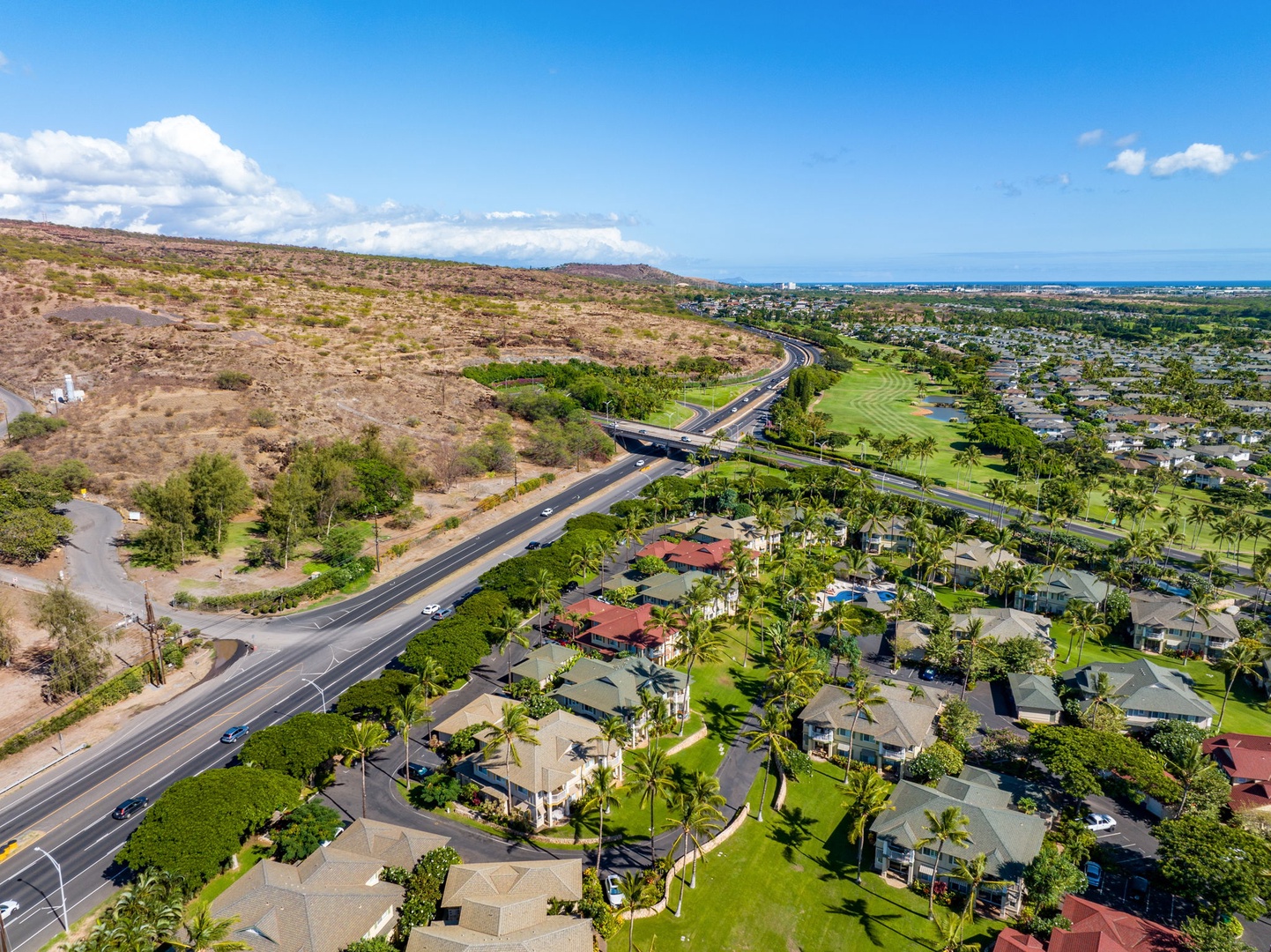 Kapolei Vacation Rentals, Kai Lani Luxury 6D - Scenic view of Aliinui Drive, providing easy access to nearby beaches, golf courses, and local attractions.