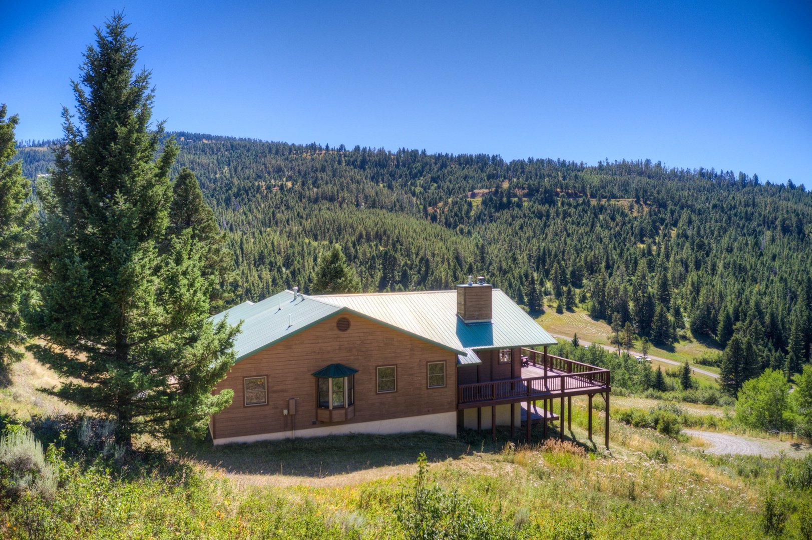 Bozeman Vacation Rentals, The Canyon Lookout - Lovely vacation home for friends and family