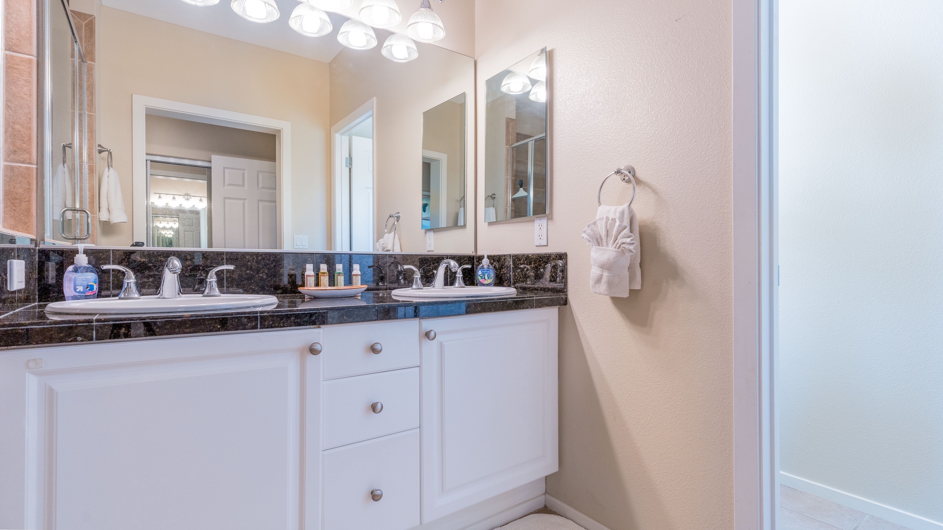 Kapolei Vacation Rentals, Coconut Plantation 1194-3 - The primary guest bathroom with ample lighting.