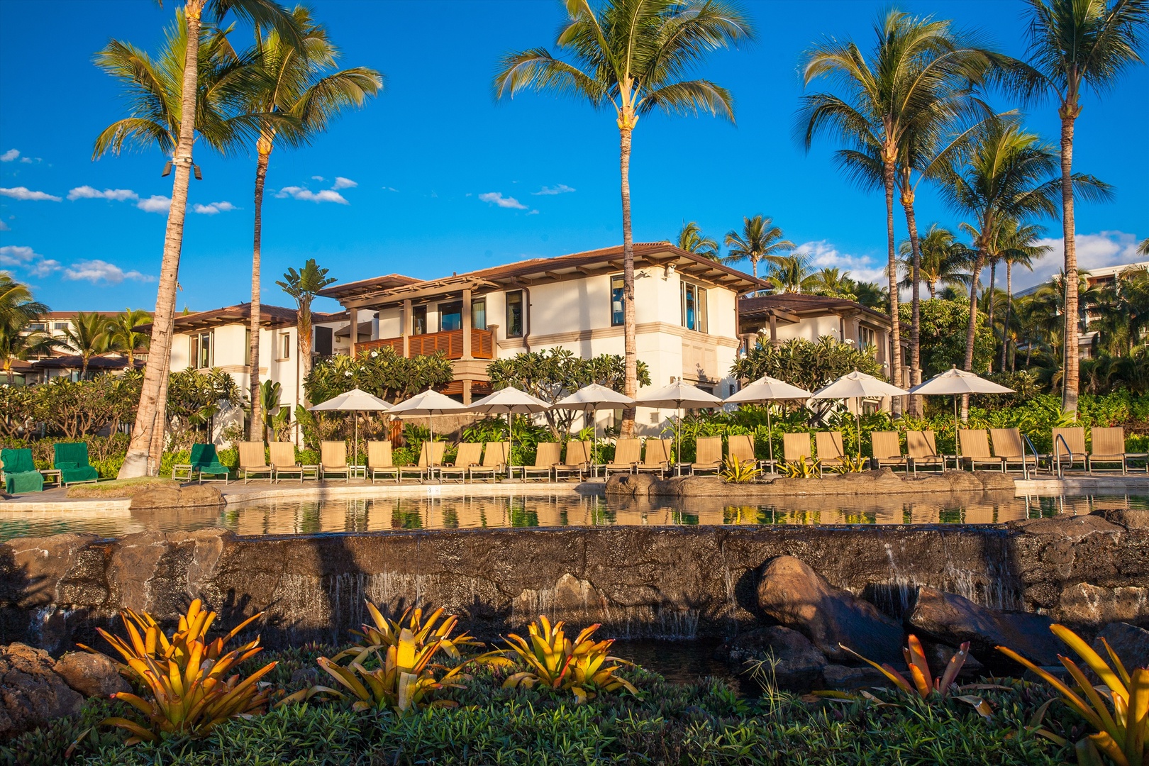 Wailea Vacation Rentals, Blue Ocean Suite H401 at Wailea Beach Villas* - Relax and Cool Off at the Oceanside Adult Only Pool and Jacuzzi Hot Tub