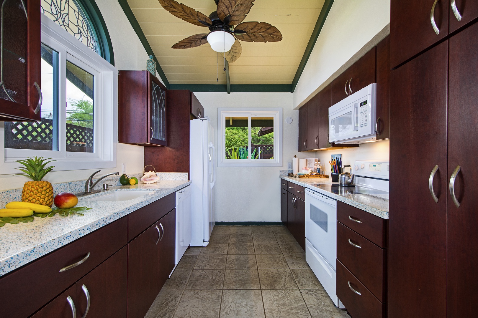 Kailua Kona Vacation Rentals, The Cottage - Newly Remodeled Kitchen Featuring New Appliances